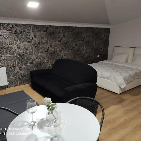 تشيسيناو Studio In The Center City المظهر الخارجي الصورة